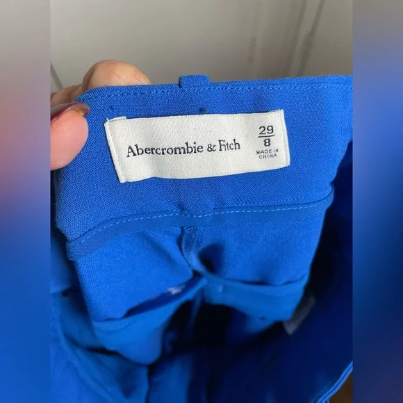 Abercrombie & Fitch women’s Sloane Tailored wide leg pants in blue - Picture 5 of 5